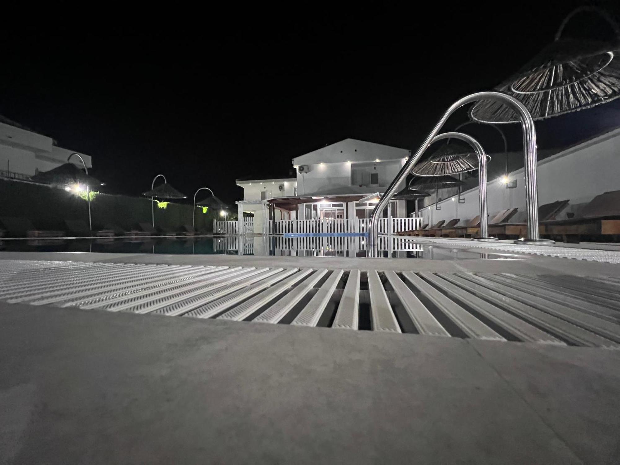 Residence Leora Ulcinj Exterior photo