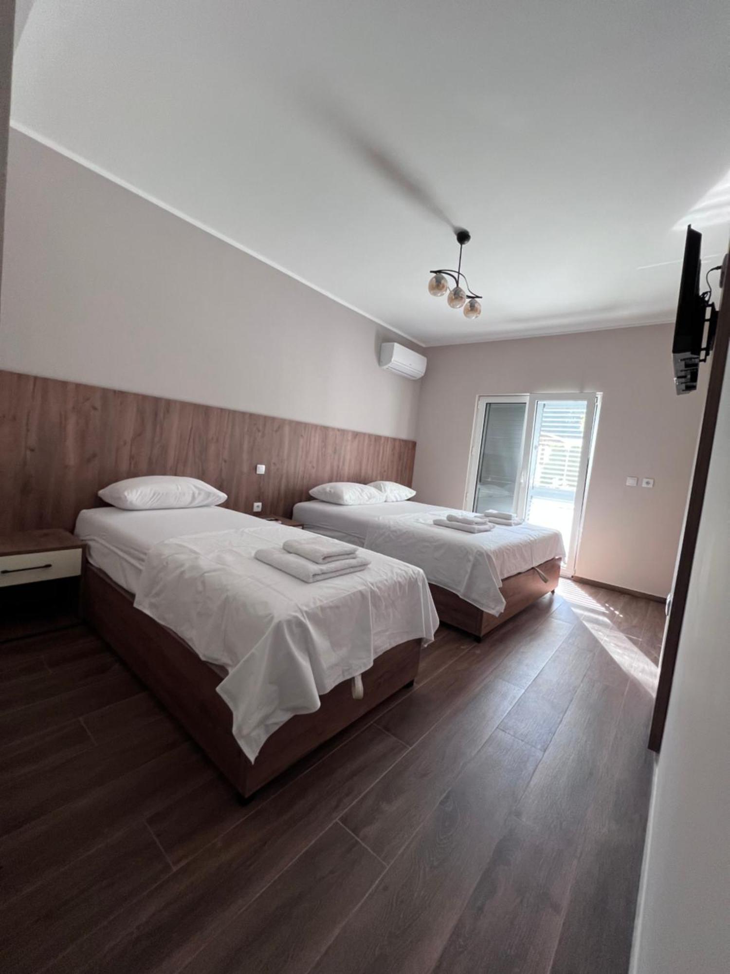 Residence Leora Ulcinj Exterior photo